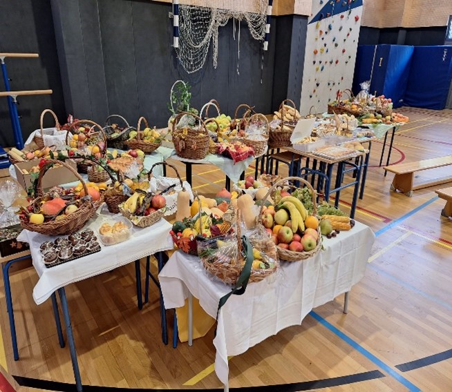 DANI KRUHA I JABUKA TE ZAHVALNOSTI ZA PLODOVE ZEMLJE