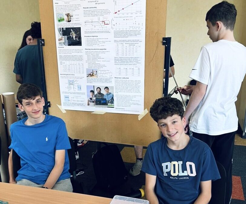Državna bronca iz fizike za Roka i Dominika i njihov eksperiment „Mrvica“